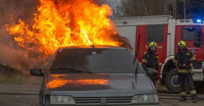 Utrudnienia na A1 po pożarze auta k. węzła Kowal