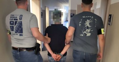 Policjanci znaleźli narkotyki u 39-latki